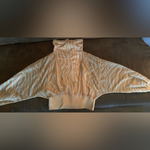 NWOT Free People Movement Tan Zebra Print Cowl neck bottom and sleeve trim - Picture 11 of 14